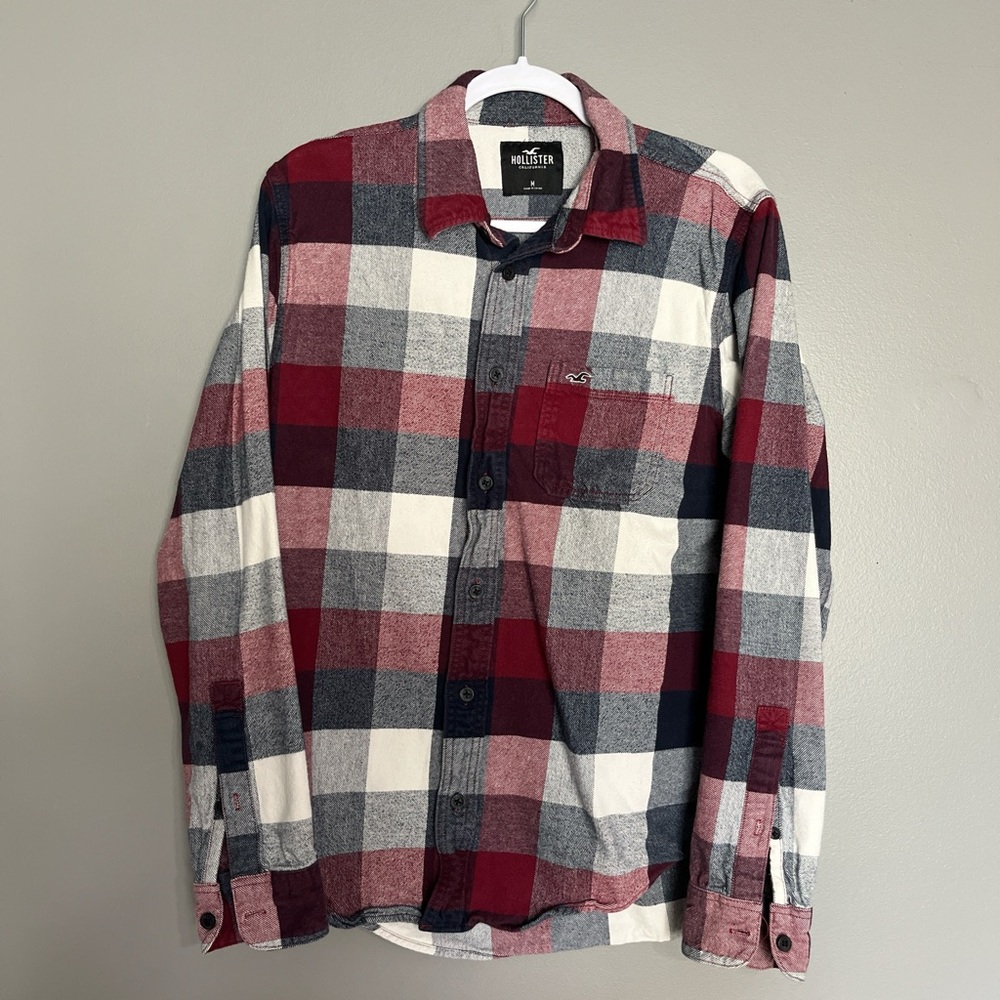 Hollister Men's Checkered Button Down Shirt - Red, White, and Blue